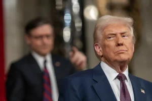 Дональд Трамп встретит Владимира Путина с особым почётом на Аляске donald tramp vstretit vladimira putina s osobym pochyotom na alyaske-lessontime-ru-0