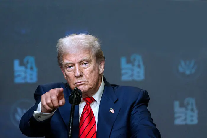 Дональд Трамп выступил с резким требованием отставки главы Intel Лип-Бу Тана-0