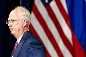 Кирилл Дмитриев сообщил о реакции западных лидеров на встречу Путина и Трампа kirill dmitriev soobshhil o reakczii zapadnyh liderov na vstrechu putina i trampa-lessontime-ru-0