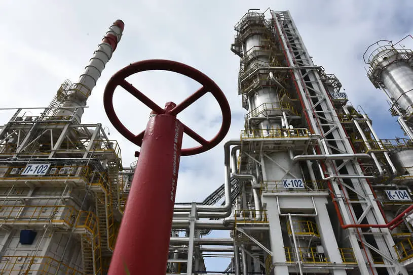 Ключевой терминал НОВАТЭКа в Усть-Луге оказался под огнем после налета-0