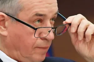 Кобзев и Левченко обсуждают, чья программа изменит Иркутскую область kobzev i levchenko obsuzhdayut chya programma izmenit irkutskuyu oblast-lessontime-ru-0