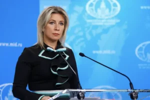 Мария Захарова и Владимир Зеленский отвечают на загадки 1000ua.ru и молчание Киева mariya zaharova i vladimir zelenskij otvechayut na zagadki 1000 i molchanie kieva-lessontime-ru-0