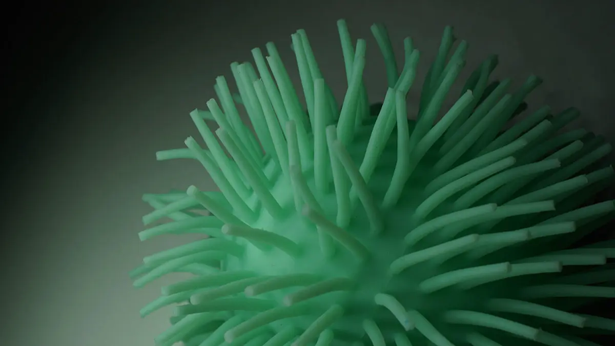 Необычный симптом нового коронавируса «стратус»