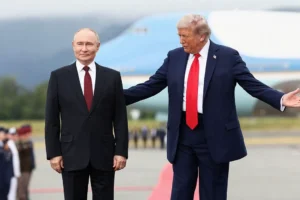 Почему Владимир Путин и Дональд Трамп выбирают галстуки ярких оттенков pochemu vladimir putin i donald tramp vybirayut galstuki yarkih ottenkov-lessontime-ru-0