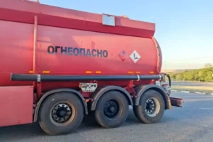 Елена Шиш и ННК-Приморнефтепродукт поддерживают доступность топлива в Приморье elena shish i nnkprimornefteprodukt podderzhivayut dostupnost topliva v primore-lessontime-ru-0