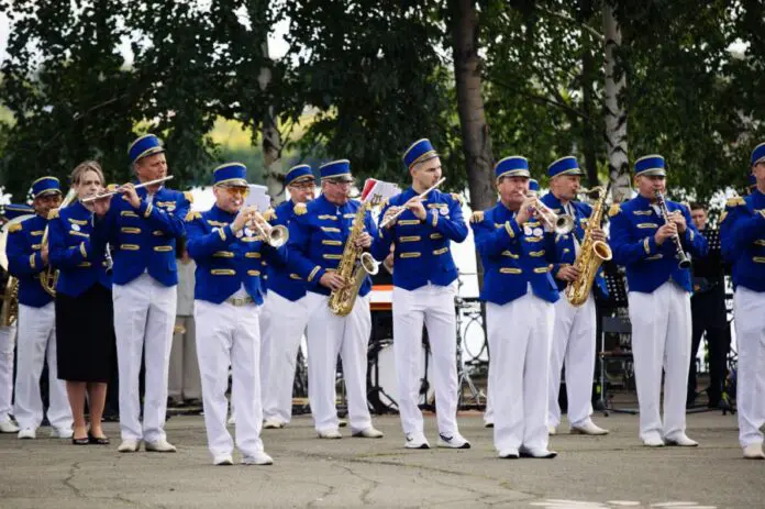 В Нижнем Тагиле пройдет всероссийский парад духовых оркестров с участием Нацгвардии и MusicAeterna-0