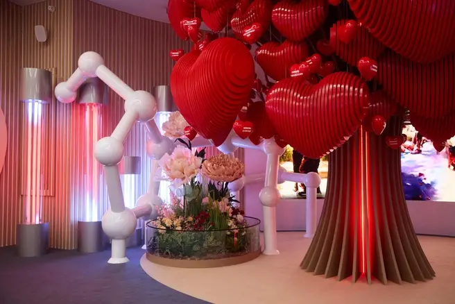 В Гостином Дворе открылась выставка «Бесконечное развитие с вечными ценностями» | Источник: Дмитрий Толстошеев / MSK1.RU