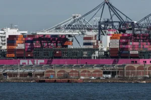 Дмитрий Песков прогнозирует устойчивость мировой экономики перед пошлинами dmitrij peskov prognoziruet ustojchivost mirovoj ekonomiki pered poshlinami-lessontime-ru-0