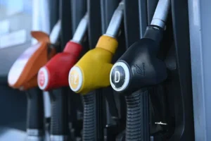 Александр Новак обещает стабильность цен на Аи-92, Аи-95 и дизельное топливо aleksandr novak obeshhaet stabilnost czen na ai92 ai95 i dizelnoe toplivo-lessontime-ru-0