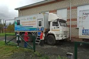 Акция «Добро в село» от СОМК и волонтеров-медиков обследует более 300 жителей глубинки akcziya dobro v selo ot somk i volonterovmedikov obsleduet bolee 300 zhitelej glubinki-lessontime-ru-0