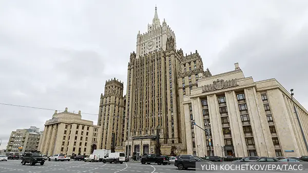 Дипломат назвал «психозом» серию вызовов российских послов в МИД стран НАТО