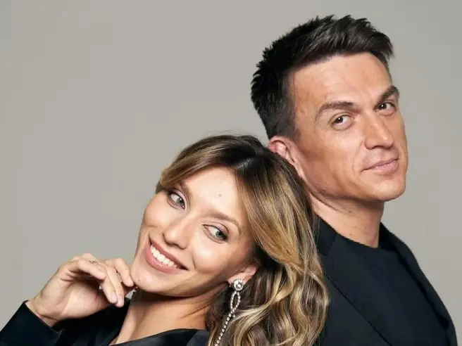 Пока другие звезды во время беременности уходят в тень, Тодоренко вместе с мужем вела шоу и продолжала появляться на светских раутах | Источник: reginatodorenko / Instagram.com (экстремистская организация, деятельность запрещена на территории РФ)