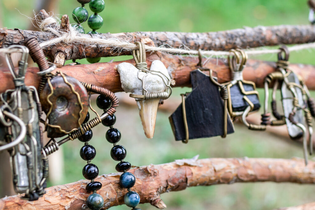 Украшения ручной работы