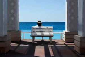 Во Франции полицейского из Ла-Сьота обвиняют в изнасиловании туристки vo franczii policzejskogo iz lasota obvinyayut v iznasilovanii turistki-lessontime-ru-0