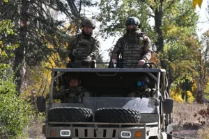 ВС России продолжают наступление у Красноармейска, ведя бои за шоссе Е50 и направление на Павлоград vs rossii prodolzhayut nastuplenie u krasnoarmejska vedya boi za shosse e50 i napravlenie na pavlograd-lessontime-ru-0