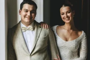 Александр Круг и Ульяна проводят счастливую свадьбу после программы aleksandr krug i ulyana provodyat schastlivuyu svadbu posle programmy-lessontime-ru-0