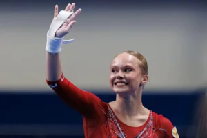 angelina melnikova i sbornaya rossii vozvrashhayutsya na chm  posle 4 let-lessontime-ru-0