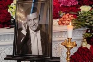 Ирина Смолярчук о пути Тиграна Кеосаяна и поддержке после утраты irina smolyarchuk o puti tigrana keosayana i podderzhke posle utraty-lessontime-ru-0