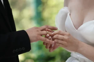 Исследование показывает, что брак способствует здоровью и счастью россиян issledovanie pokazyvaet chto brak sposobstvuet zdorovyu i schastyu rossiyan-lessontime-ru-0