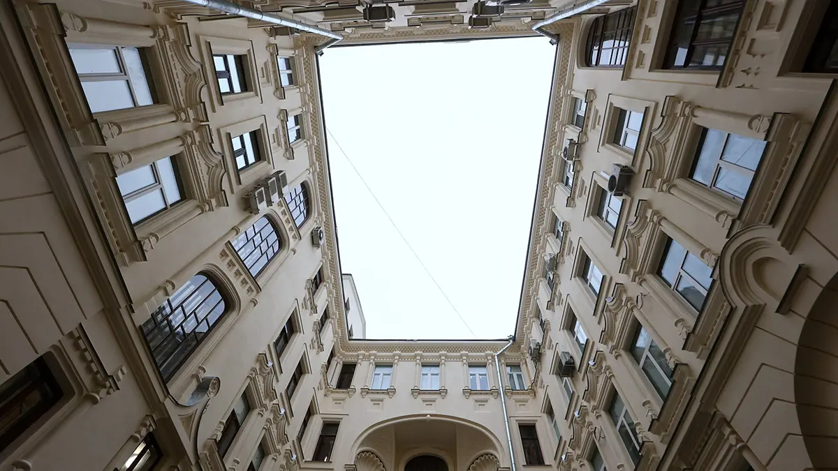 Юрист прокомментировал штрафы за проживание на съемной квартире в другом регионе