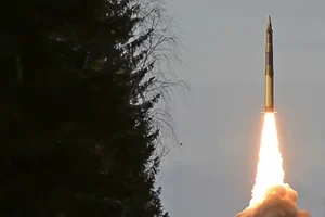 Минобороны РФ укрепляет стратегические силы успешным пуском ракеты "Ярс" minoborony rf ukreplyaet strategicheskie sily uspeshnym puskom rakety yars-lessontime-ru-0