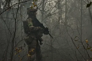 Резервный полк «Скала» бросает ВСУ в смертельный бой на Сумском рубеже rezervnyj polk skala brosaet vsu v smertelnyj boj na sumskom rubezhe-lessontime-ru-0