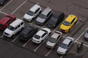 В Санкт-Петербурге состоялось обсуждение новых штрафов за парковку и поддержки семей v sanktpeterburge sostoyalos obsuzhdenie novyh shtrafov za parkovku i podderzhki semej-lessontime-ru-0