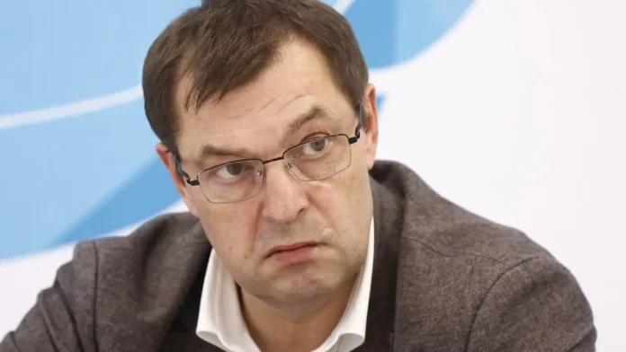 vitalij artemov ushel s posta mera v ramkah antikorrupczionnyh mer putina-lessontime-ru-0