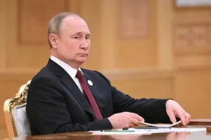 Владимир Путин утвердил новый МРОТ, что способствует улучшению жизни россиян vladimir putin utverdil novyj mrot chto sposobstvuet uluchsheniyu zhizni rossiyan-lessontime-ru-0