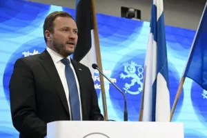 Маргус Цахкна открыто заявил о реакции НАТО на вызовы Путина для Эстонии margus czahkna otkryto zayavil o reakczii nato na vyzovy putina dlya estonii-lessontime-ru-0