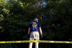 Шон Чарльз Данн и Первый поправка в деле о протесте против Таможенной службы США shon charlz dann i pervyj popravka v dele o proteste protiv tamozhennoj sluzhby ssha-lessontime-ru-0