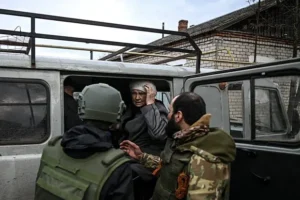 Денис Пушилин сообщил об успешной эвакуации и паспортизации в ДНР и Красноармейске denis pushilin soobshhil ob uspeshnoj evakuaczii i pasportizaczii v dnr i krasnoarmejske-lessontime-ru-0