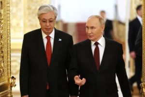 putin i tokaev ukreplyayut soyuz otkryvaya novuyu eru partnerstva mezhdu rossiej i kazahstanom-lessontime-ru-0