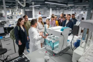 Фонд «Система», РАН и Роспатент выбирают лучших молодых новаторов России fond sistema ran i rospatent vybirayut luchshih molodyh novatorov rossii-lessontime-ru-0