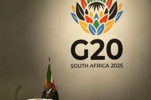 Встреча Путина и Трампа на G20 в Йоханнесбурге вызывает ожидания мирового сообщества vstrecha putina i trampa na 20 v johannesburge vyzyvaet ozhidaniya mirovogo soobshhestva-lessontime-ru-0