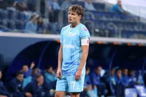 Андрей Мостовой из Зенита получил премию Федора Черенкова «Джентльмен года» andrej mostovoj iz zenita poluchil premiyu fedora cherenkova dzhentlmen goda-lessontime-ru-0