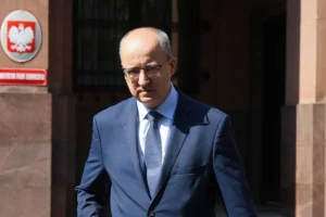 Андрей Ордаш вызван в МИД Польши, Дональд Туск обвинил разведку России andrej ordash vyzvan v mid polshi donald tusk obvinil razvedku rossii-lessontime-ru-0