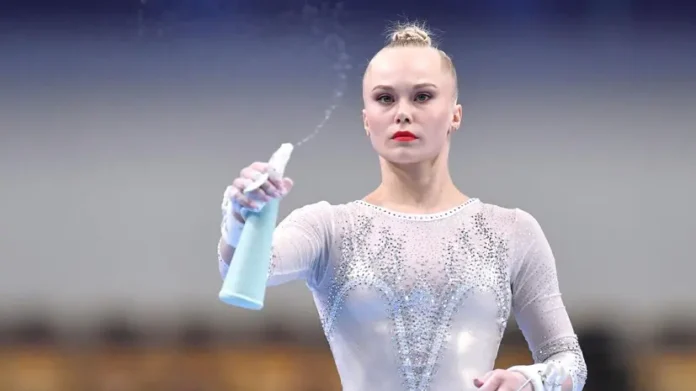 angelina melnikova vyigrala zoloto v mnogobore na chm v indonezii-lessontime-ru-0