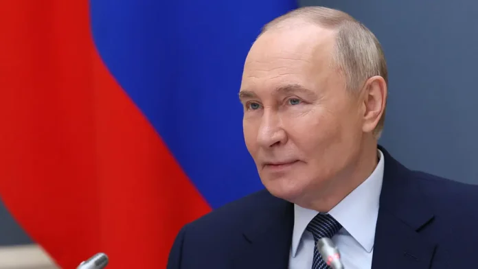 donald tramp i vladimir putin obsuzhdayut trevozhnye manyovry vokrug ukrainy-lessontime-ru-0