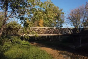 Евгений Васильев и РУСАЛ рассказывают о развитии алюминиевого мостостроения evgenij vasilev i rusal rasskazyvayut o razvitii alyuminievogo mostostroeniya-lessontime-ru-0