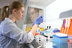 Роспотребнадзор объяснил ситуацию с вирусом Марбурга, ОРВИ и гриппом rospotrebnadzor obyasnil situacziyu s virusom marburga orvi i grippom-lessontime-ru-0