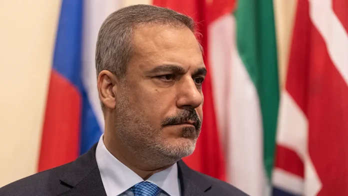 hakan fidan otmechaet chto turcziya stanovitsya arenoj vazhnyh peregovorov rf i ukrainy-lessontime-ru-0