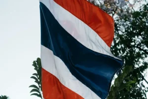 Игорь Ярыш и Светлана Шерстобоева помогают в Таиланде необычной историей igor yarysh i svetlana sherstoboeva pomogayut v tailande neobychnoj istoriej-lessontime-ru-0