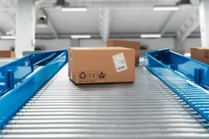 Николас Джон Акер и USPS: реакция Стефани Ящ на трагическое событие nikolas dzhon aker i reakcziya stefani yashh na tragicheskoe sobytie-lessontime-ru-0