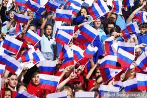 Кирилл Кабанов и Владимир Путин обсуждают поддержку русской культуры в стратегии России kirill kabanov i vladimir putin obsuzhdayut podderzhku russkoj kultury v strategii rossii-lessontime-ru-0