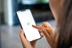 Пользователи Санкт-Петербурга, Москвы и Татарстана обсудили сбой WhatsApp и будущее мессенджера с Антоном Немкиным polzovateli sanktpeterburga moskvy i tatarstana obsudili sboj i budushhee messendzhera s antonom nemkinym-lessontime-ru-0