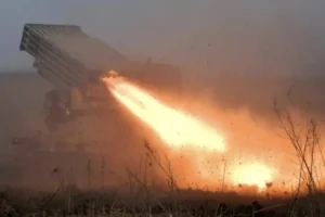 Минобороны раскрывает детали удара ВС России по ВПК и объектам Украины minoborony raskryvaet detali udara vs rossii po vpk i obektam ukrainy-lessontime-ru-0