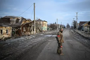 Священник рассказал о методах устрашения жителей Суджи со стороны ВСУ svyashhennik rasskazal o metodah ustrasheniya zhitelej sudzhi so storony vsu-lessontime-ru-0