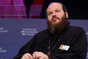 Павел Островский и Фёдор Лукьянов рассматривают демографию Русской православной церкви pavel ostrovskij i fyodor lukyanov rassmatrivayut demografiyu russkoj pravoslavnoj czerkvi-lessontime-ru-0