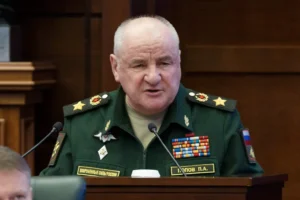 Павел Попов из Министерства обороны РФ продолжит находиться в СИЗО pavel popov iz ministerstva oborony rf prodolzhit nahoditsya v sizo-lessontime-ru-0